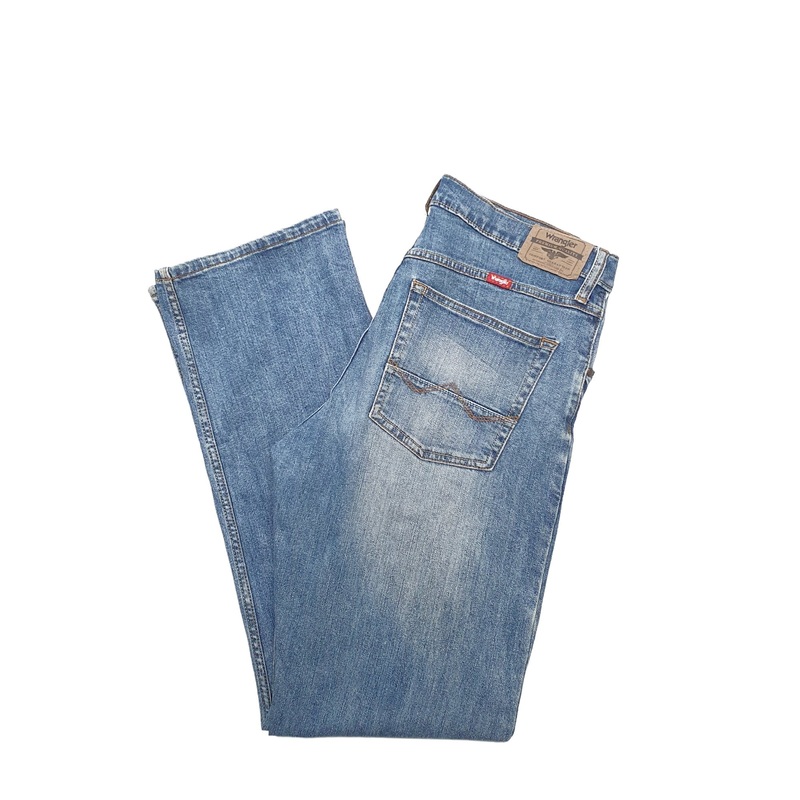 Wrangler Relaxed Bootcut Fit Jeans W32 L32